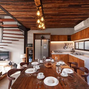 Casa Amani Industrial Style Villa Kerobokan